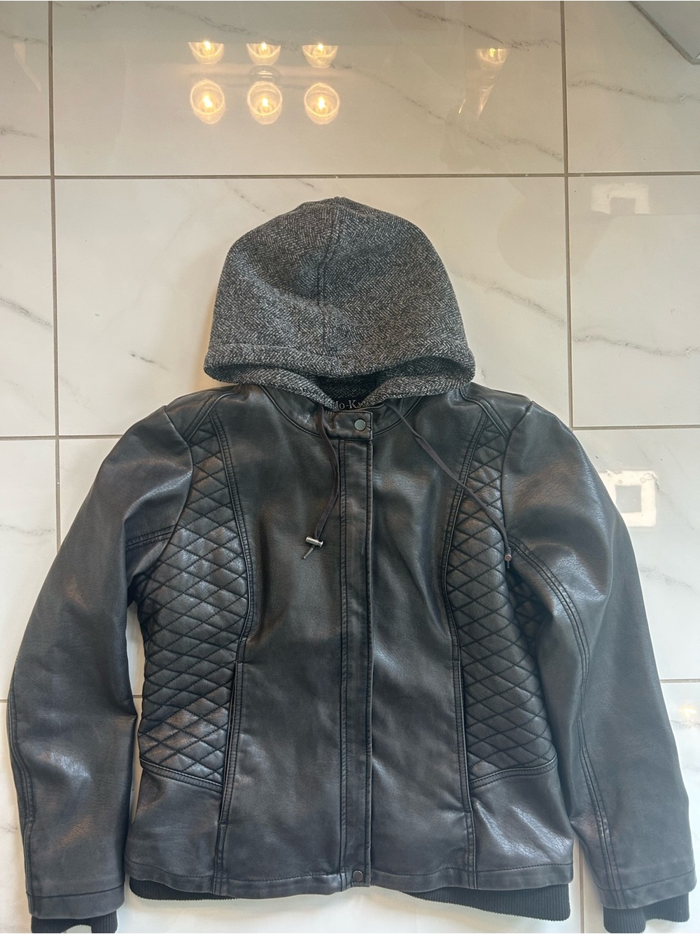 Mo-Ka by Santa Fe Apparel Faux Leather
Moto Jacket w/ Hoodie | L